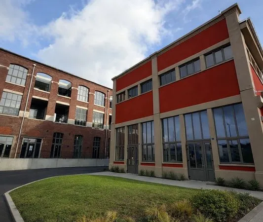 Opportunité investisseur - cellule commerciale 240 m² - rentabilité brute 14 %