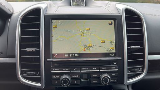 Porsche Cayenne S 3.0 416 e-Hybrid 4x4 Tiptonic 8 - Platinium – 2016 – 186234 km – Hybride rechargeable – Boîte Automatique — photo 9