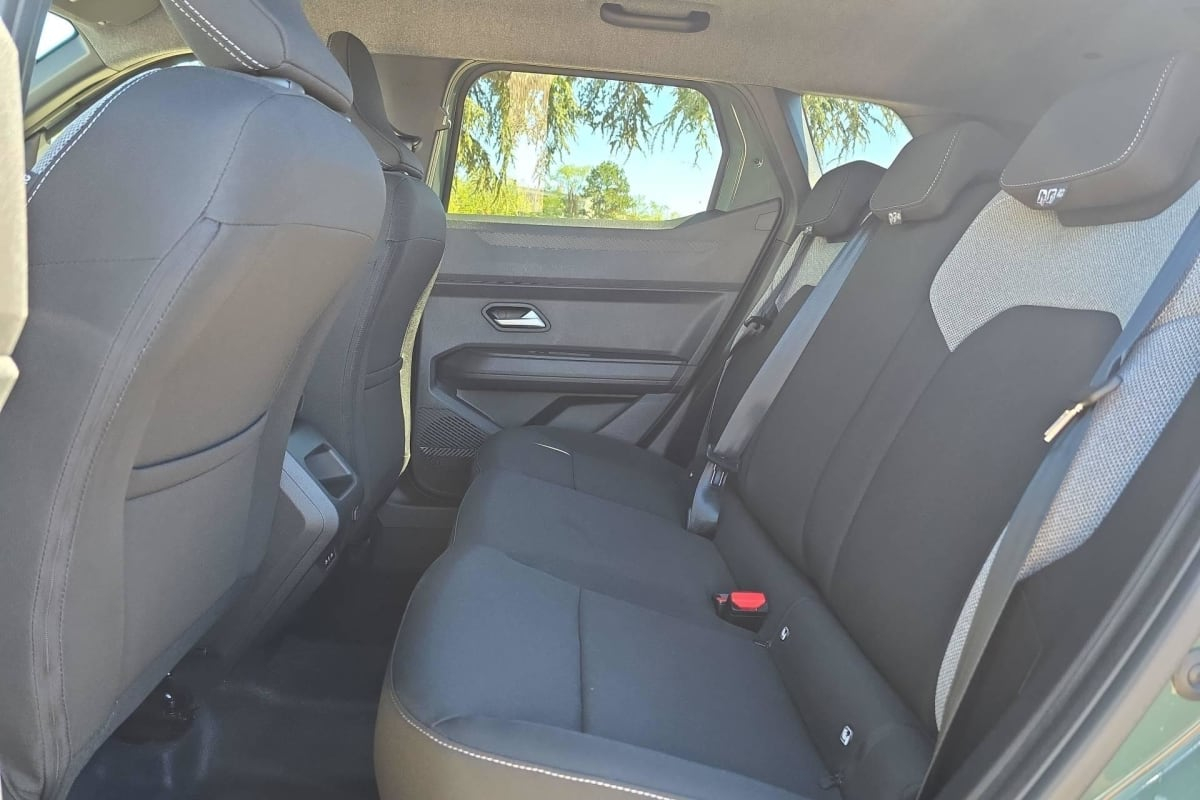 Dacia Duster — photo 22