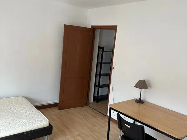 Studio étudiant(e) meublé 23 m2 tte charge