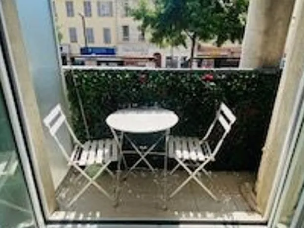 Studio 1 pièce 25 m²