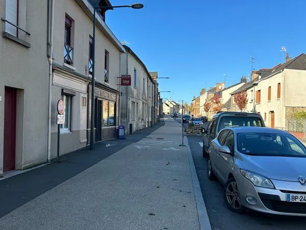 Murs commerciaux avec habitation