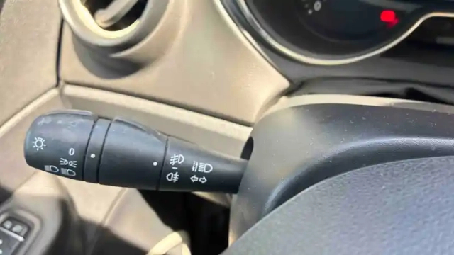Renault Captur dci 90 energy — photo 55