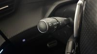 Peugeot 2008 1.2 PureTech 130ch S&S GT EAT8 — photo 23