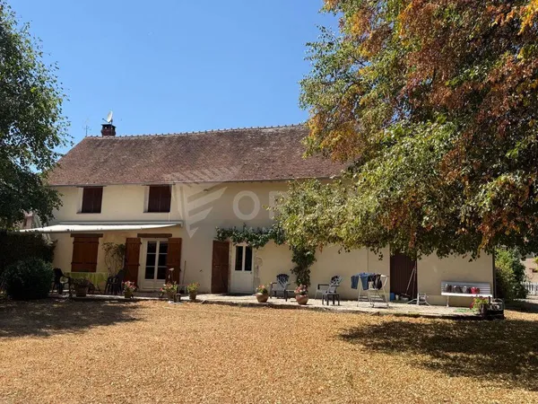 Maison 8 pièces 235 m²