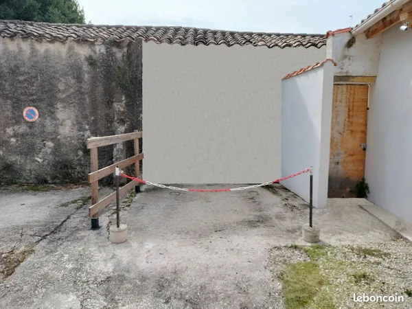 Garage et parking Location Pernes-les-Fontaines 60€