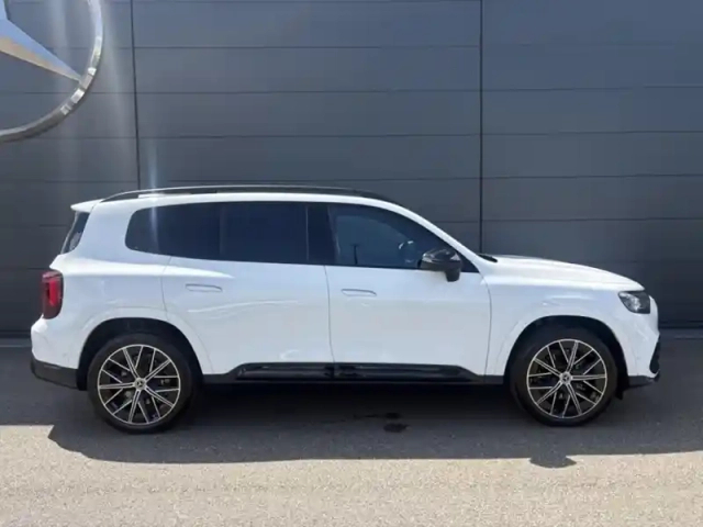 Mercedes Glb 200 amg line — photo 6