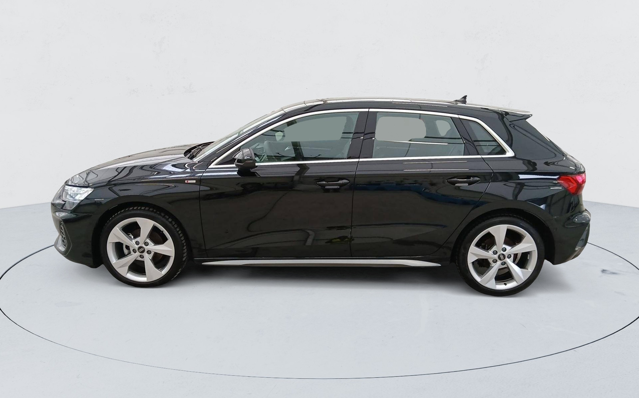 Audi A3 Sportback — photo 2