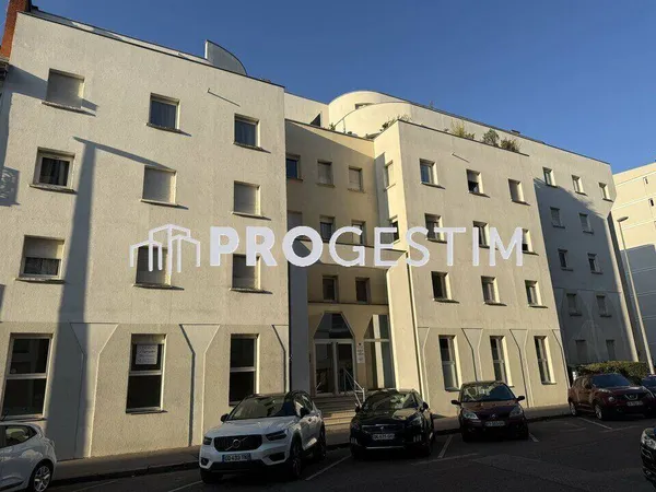 Bureaux 81 m²