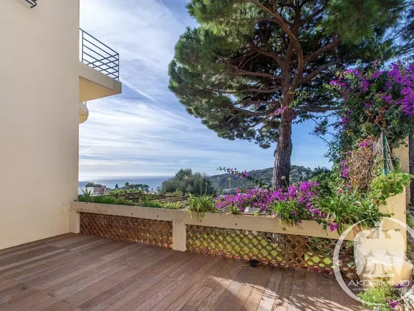 Magnifique 3 pièces Rénové avec terrasse et jardin