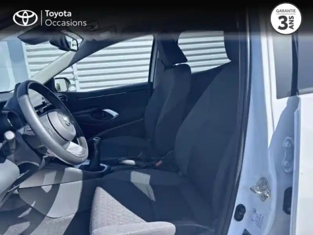 Toyota Yaris 70 vvt-i design 5p — photo 26
