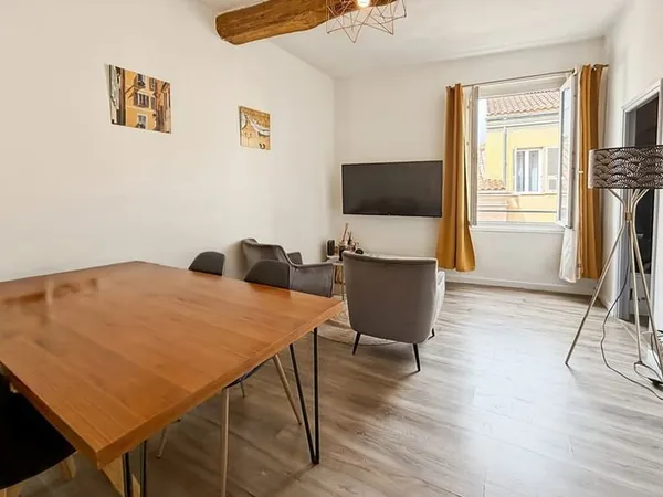 A VENDRE T2 - RUE ROI DE ROME - 20 000 AJACCIO