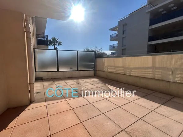 2 Pieces Grande Terrasse Proche Sophia Parking