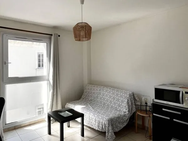 Studio 1 pièce 18 m²