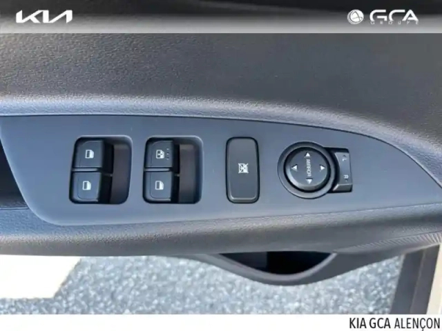 Kia Stonic 1.0 t-gdi 100ch active dct7 — photo 12