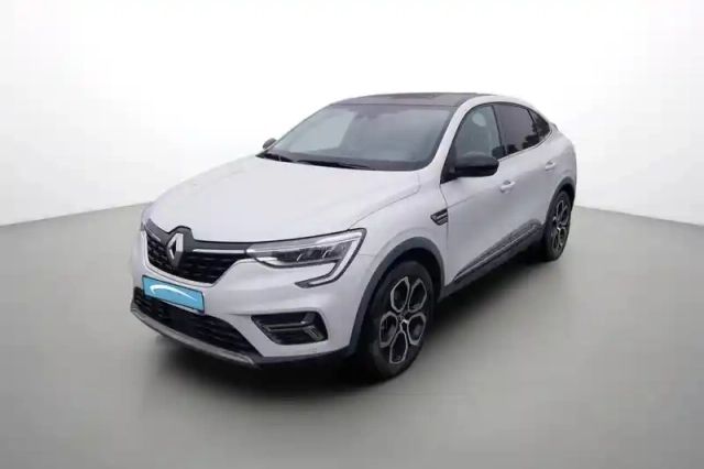 Renault Arkana e-tech 145 - 21b