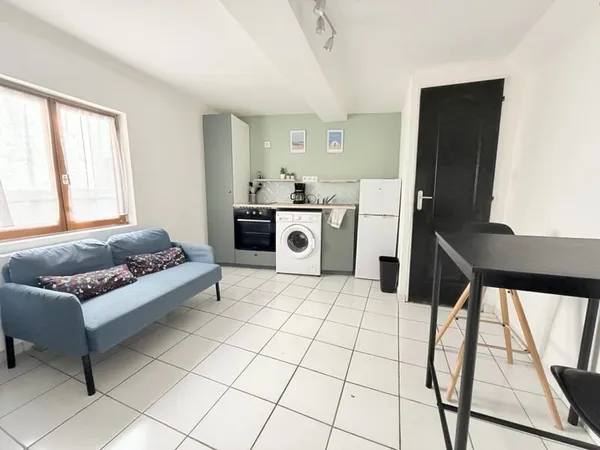 STUDIO MEUBLE - CENTRE HISTORIQUE TOULON
