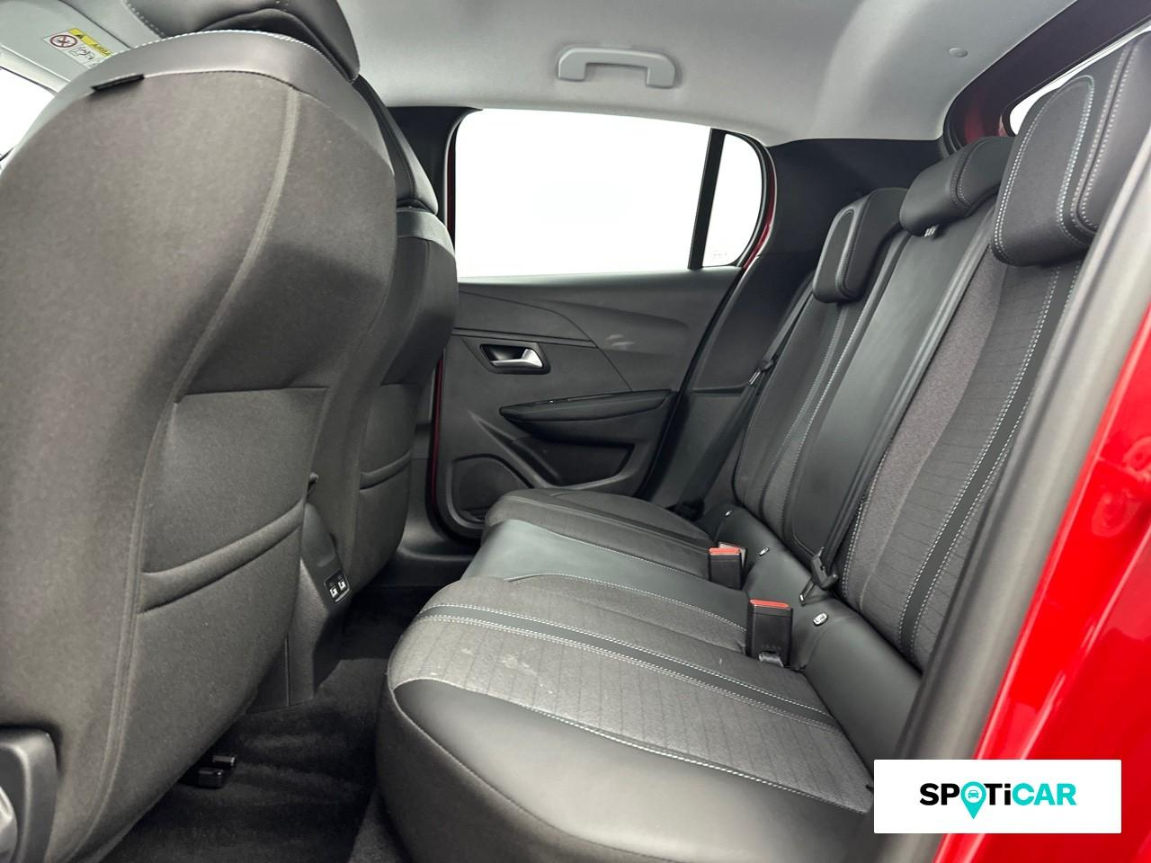Peugeot 208 e-208 136ch allure pack — photo 10