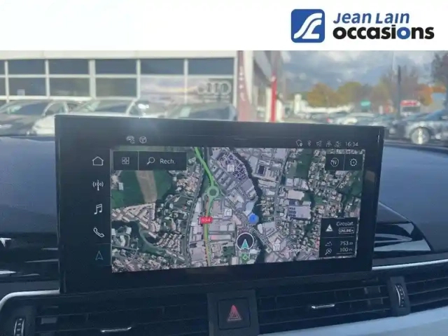 Audi A4 35 tfsi 150 s tronic 7 — photo 15