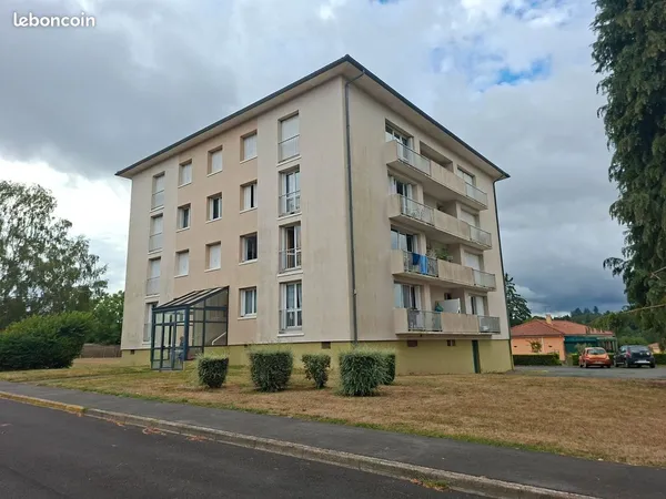 A louer TYPE 4 , 78 M2, lumineux, proche des commodités