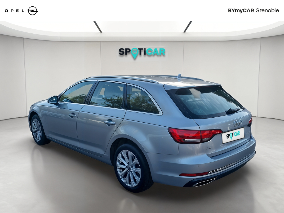 Audi A4 Avant 35 TFSI 150 — photo 3