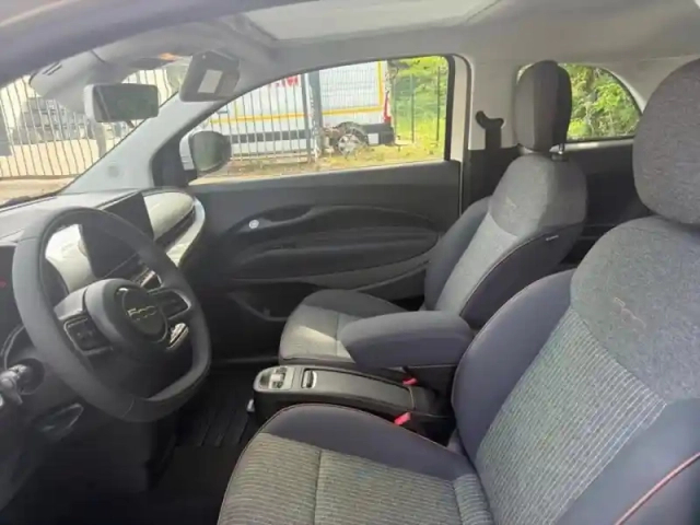 Fiat 500 e 118ch icône — photo 9