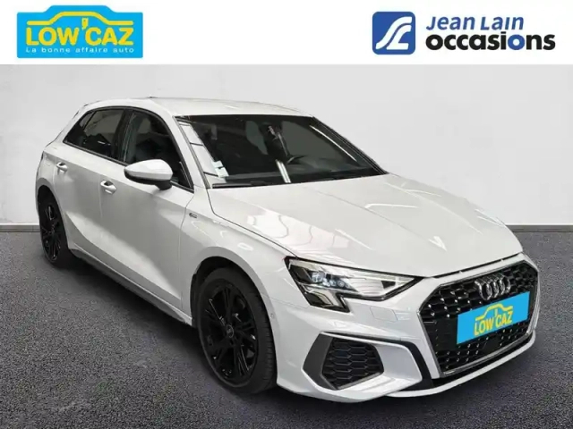 Audi A3 sportback 40 tfsie 204 s tronic 6 — photo 3