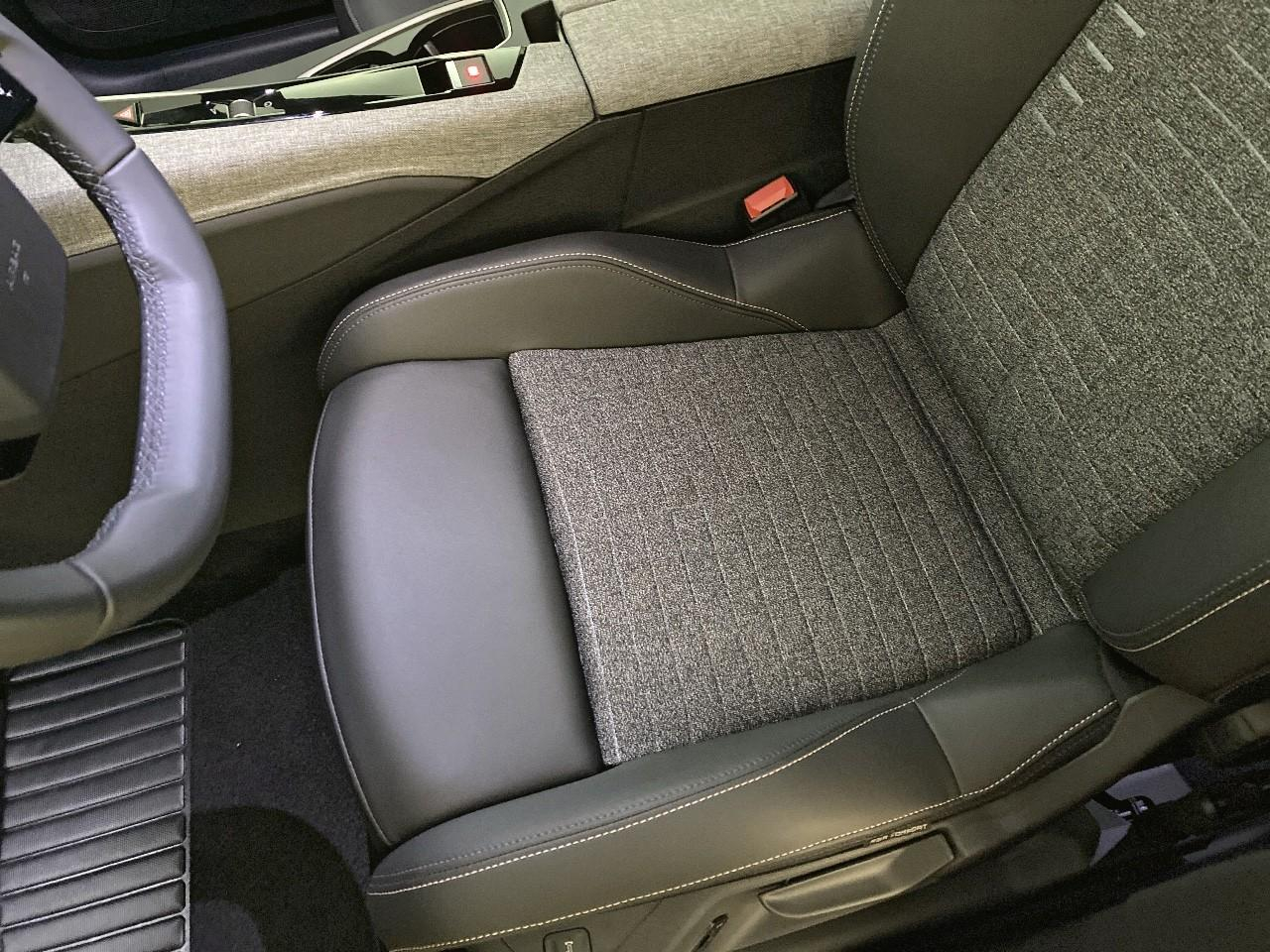 Peugeot 5008 hybrid 145 ch e-dcs6 allure — photo 9
