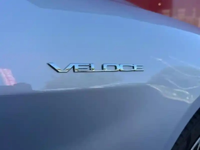 Alfa Romeo Giulia 2.2 diesel 210ch veloce q4 at8 — photo 12