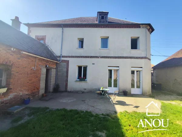 MAISON FAMILIALE ENTRE BONNEVAL ET CHARTRES