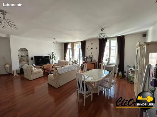 Appartement 6 pièces 159 m²