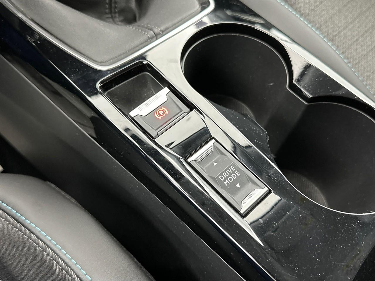 Peugeot 2008 puretech 100 s&s bvm6 allure pack — photo 31