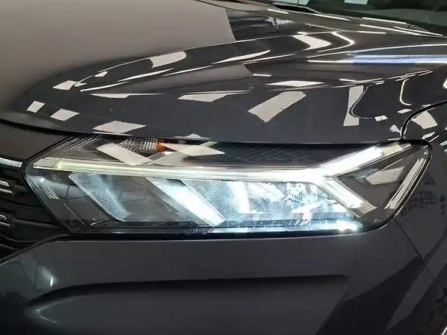 Dacia Sandero sce 65 - 22 — photo 34