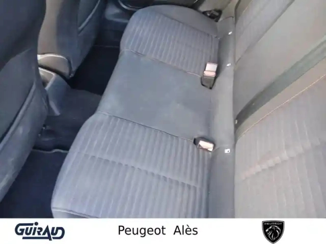 Peugeot 208 puretech 100 s&amp;s bvm6 — photo 32