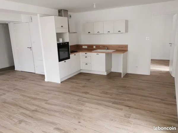 T4 80m2 - 3 ch - Pouancé coeur de ville