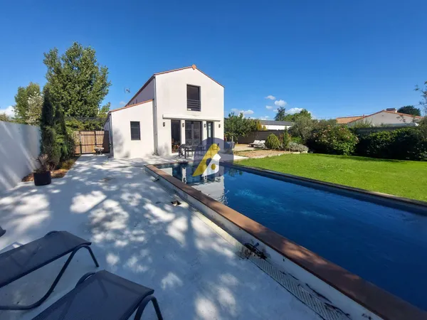 Maison 6 pièces 215 m²