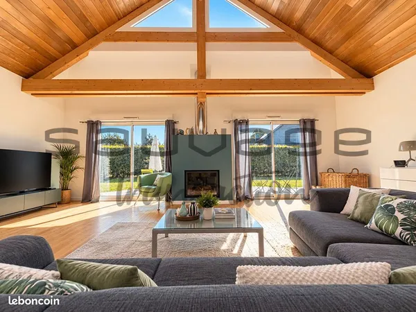 Maison 6 pièces 208 m²