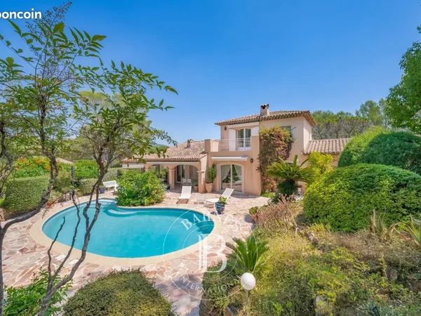 Villa 6 pièces 172 m²
