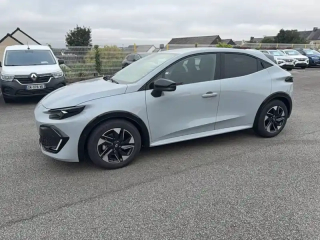 Renault Clio e-tech full hybrid 160 ch