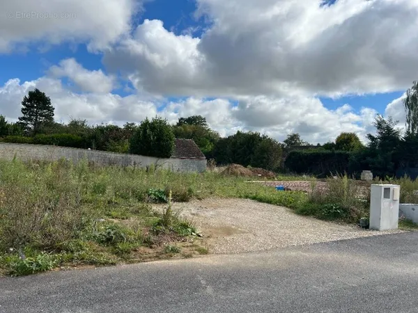 Terrain 472 m²
