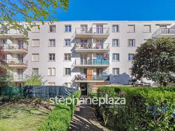 Appartement 4 pièces traversant avec balcons! Vue Seine! Choisy-le-Roi