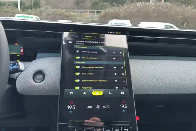 Citroën C5 Aircross hybride rechargeable 195 e-eat7 — photo 104