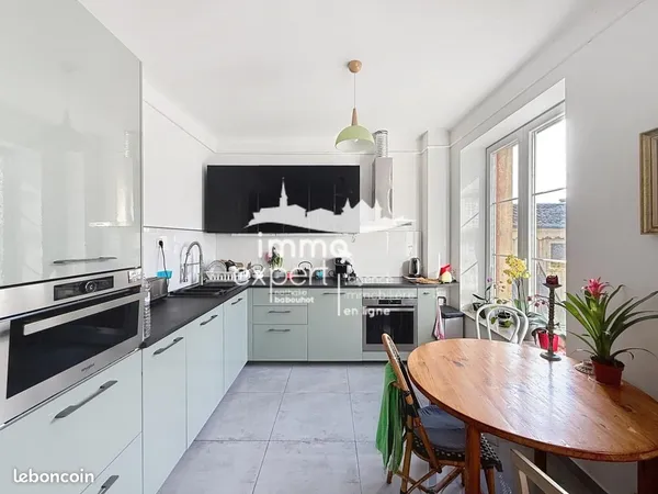 Maison de ville 7 pièces 246 m²