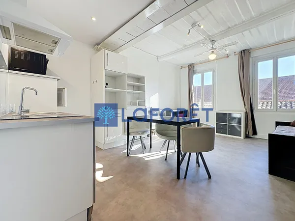 Studio 1 pièce 26 m²