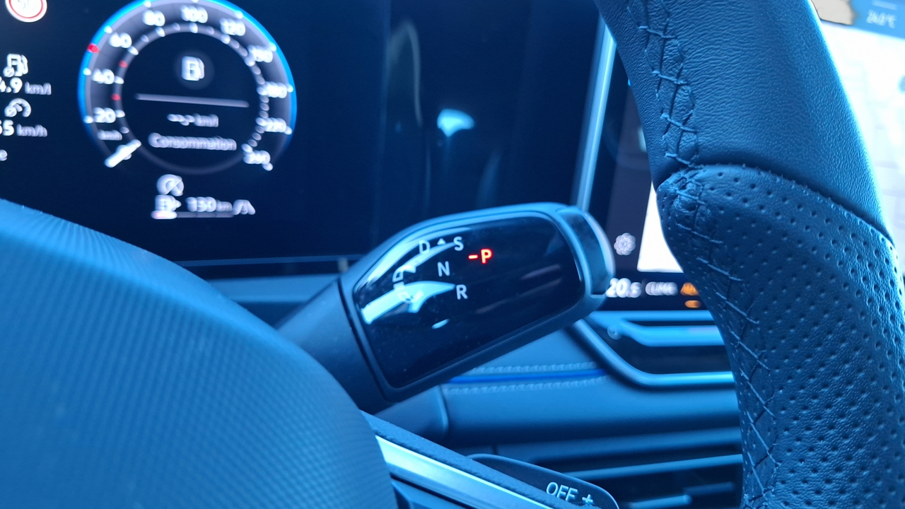 Volkswagen Tiguan 1.5 eTSI 150ch DSG7 — photo 26