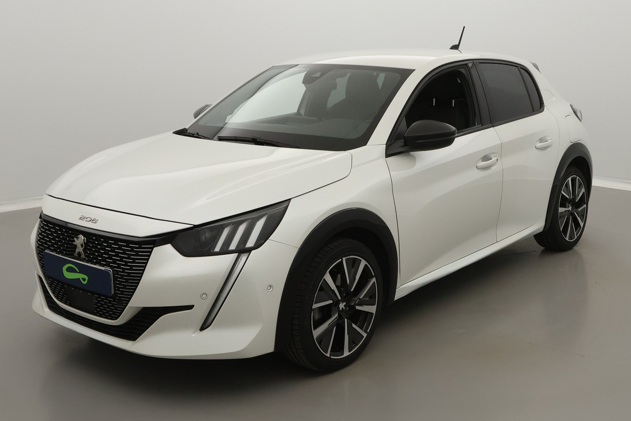 Peugeot 208 — photo 1