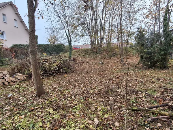 Terrain constructible de 1.368m² -69, rue du 23 août 1944 - CHALETTE sur Loing