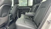 Land-Rover Defender 110 2.0 P300e PHEV X-Dynamic HSE — photo 13