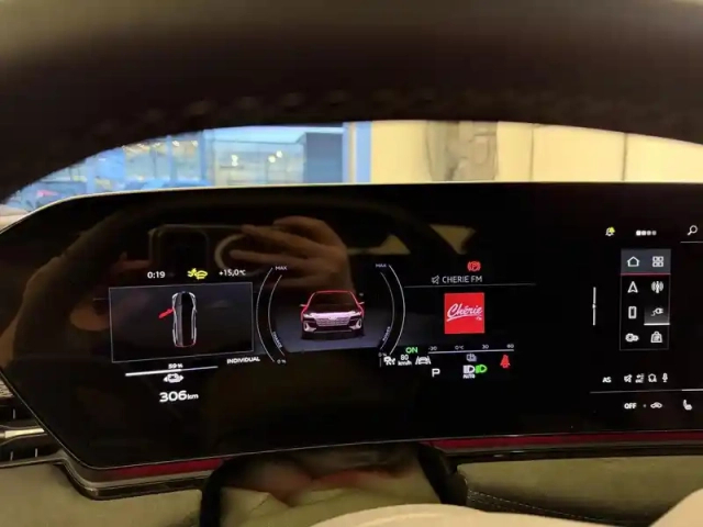 Audi A6 e-tron avant performance 367 ch 100 kwh — photo 11
