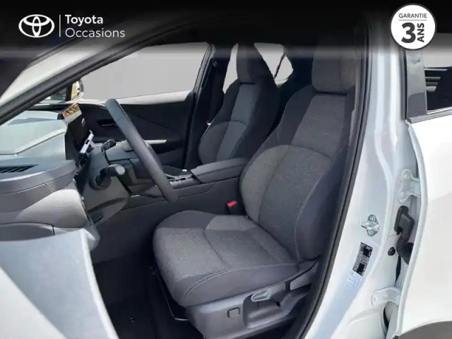 Toyota C-Hr 2.0 hybride rechargeable 225ch graphic my26 véhicule neuf — photo 9